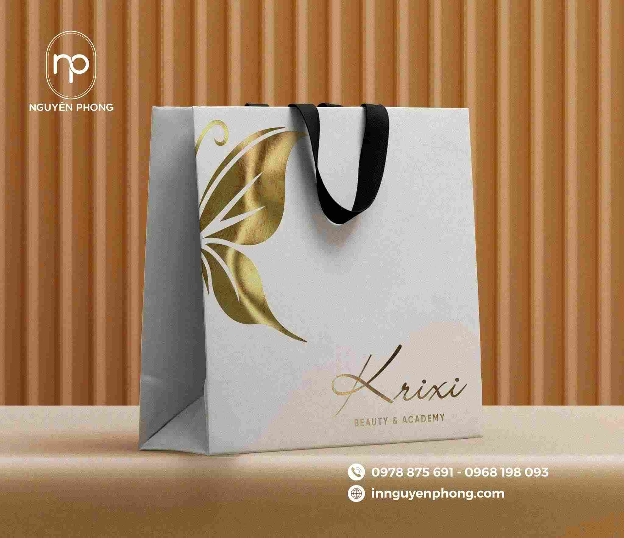 mau-tui-giay-su-kien-sang-trong 